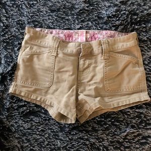 Abercrombie & Fitch khaki shorts
